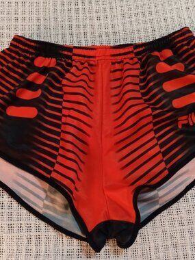 (*) VINTAGE FILA RUNNING SHORTS, ORANGE / BLACK, SIZE "100" (~32") - (Pre-Owned)